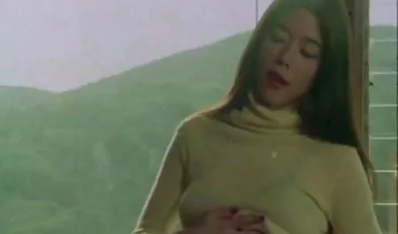 آماتور - نوجوان Cutie - زیباترین زنان سکسی Fingered & Filmed by BF