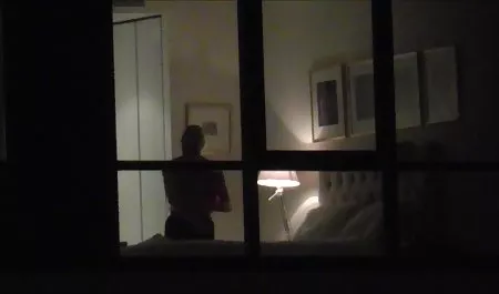 Hotwife در حالی که سرگرم کار است ، 2 گاو را سرقت می سکس زیباترین زن دنیا کند