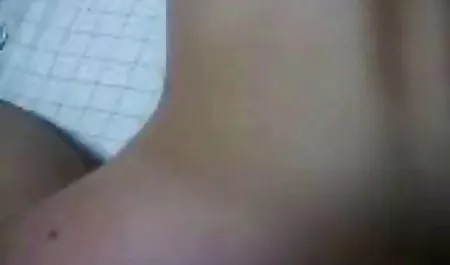 سه قلو لزبین استحمام زیباترین کلیپهای سکسی می کنند